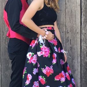 Formal 2 piece dress 7/8